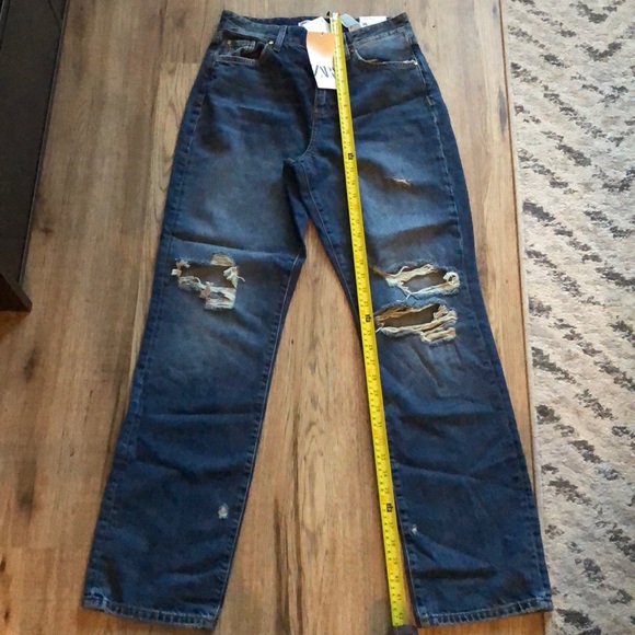 NEW!! Zara High Waisted Ripped Straight Leg Jeans - Picture 15 of 16